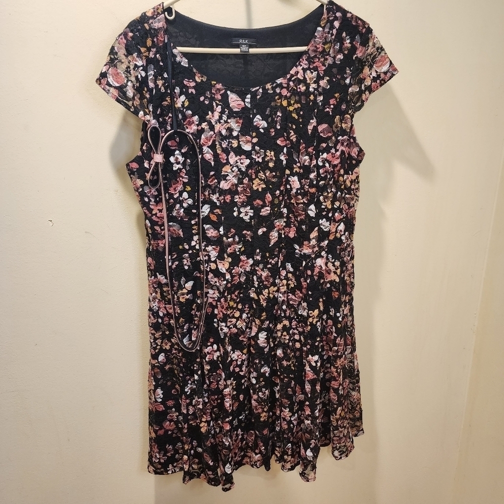 R&K Black Lace  floral casual Knee Lengh Belted  dress size 16P